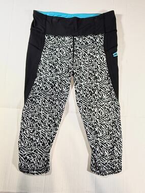 Lululemon Run: Top Speed Crop Mini Brushed Animal Black White / Black sz 6